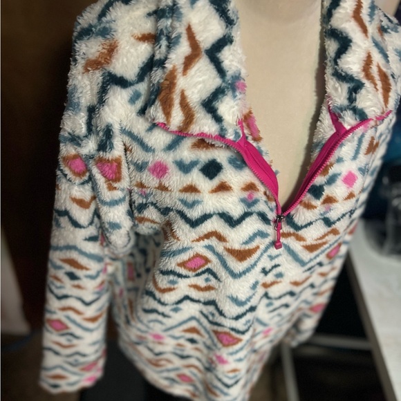 Eddie Bauer Multicolor Geometric Cowl Sweater. - Picture 2 of 15